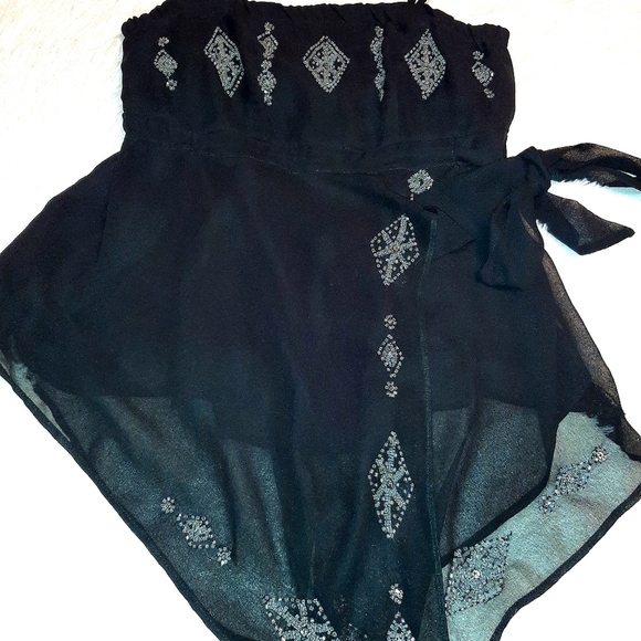 3/$12💥 MOTHERHOOD MATERNITY spaghetti straps mesh beaded top. - Picture 6 of 6